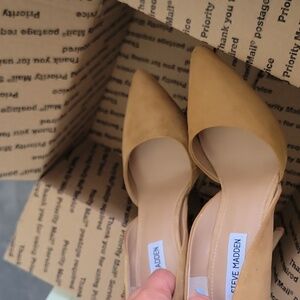 Steve Madden Varcityy Heels